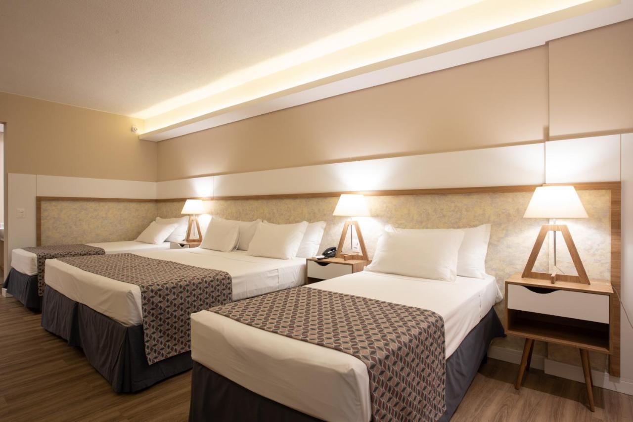 Recanto Cataratas - Thermas, Resort E Convention Фос-ду-Игуасу Экстерьер фото A room at the hotel