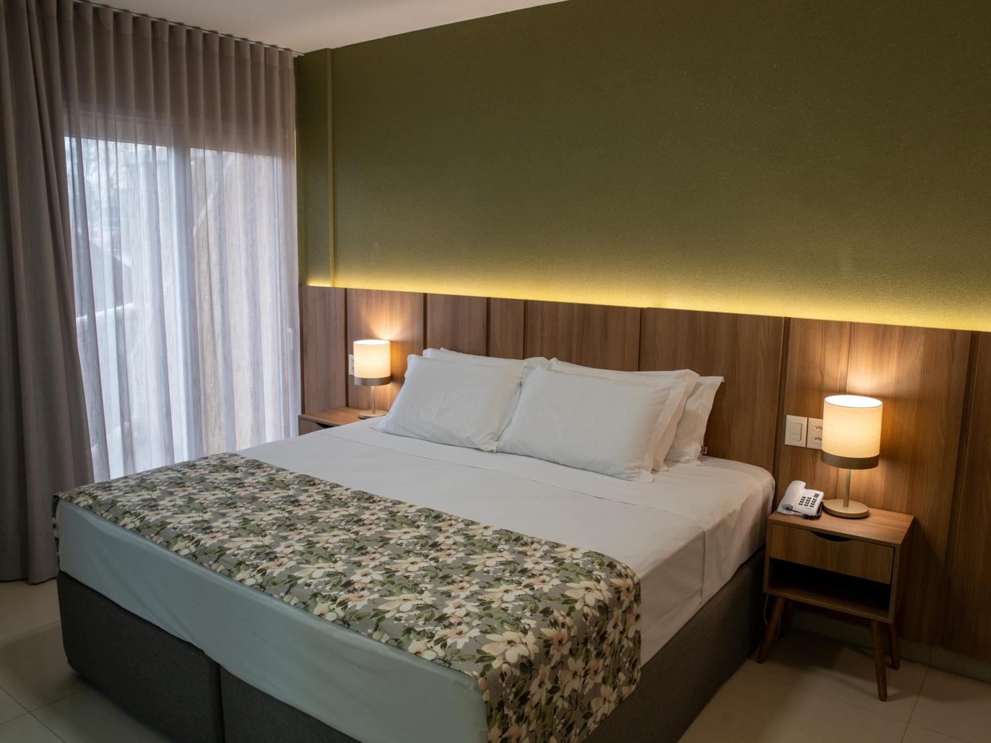 Recanto Cataratas - Thermas, Resort E Convention Фос-ду-Игуасу Экстерьер фото A bedroom at the hotel